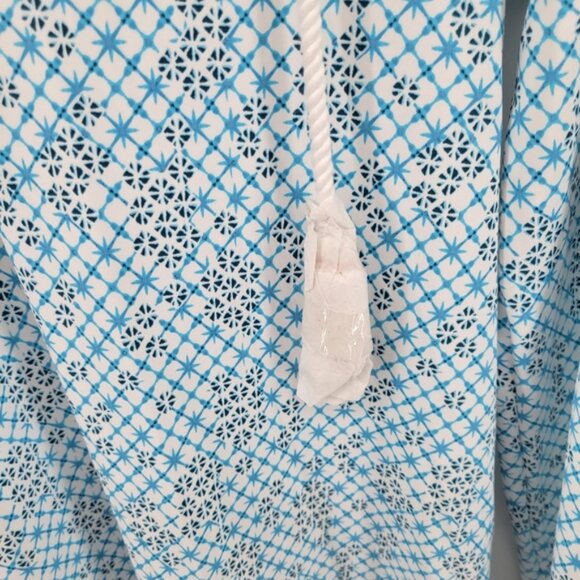 Cabana Life Blue Patterned Hooded Cover-Up Size Medium - Picture 4 of 9